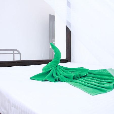 Hotel Mirissa White Plaza Esterno foto