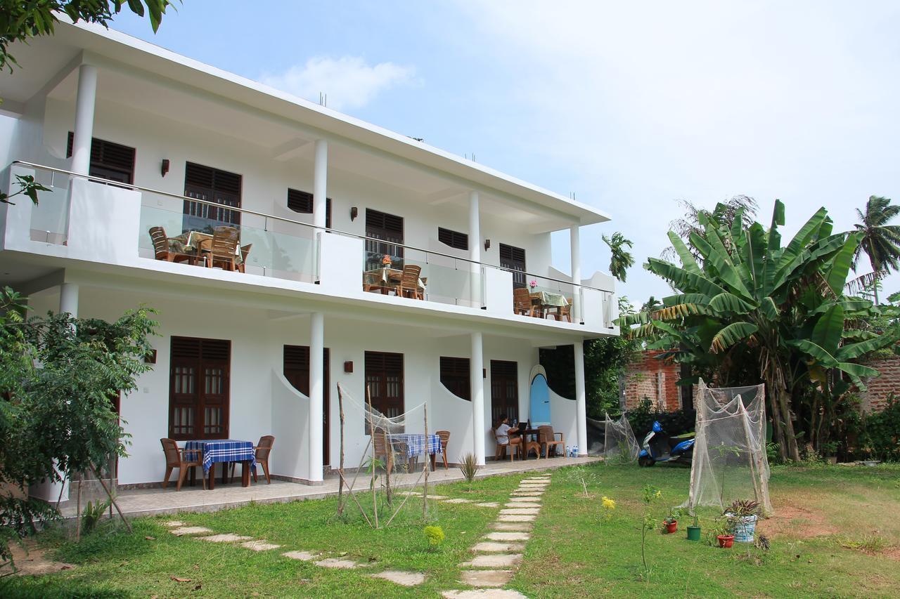 Hotel Mirissa White Plaza Esterno foto