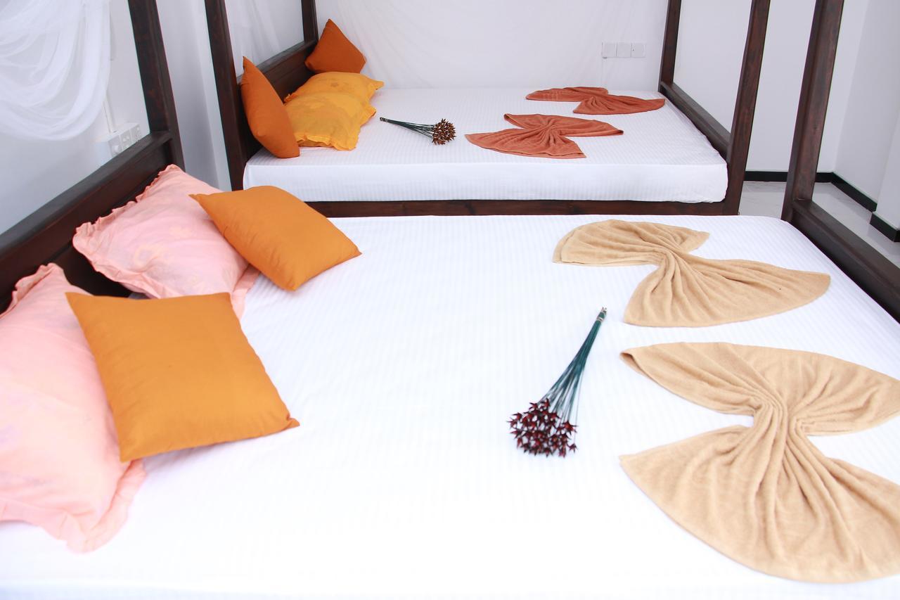 Hotel Mirissa White Plaza Esterno foto